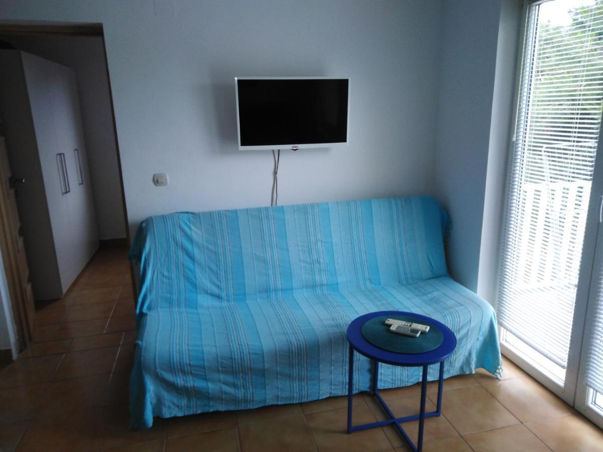Апартаменти Apartman Ana Жуляна Екстер'єр фото